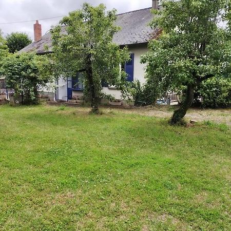 Maison Tout Confort Avec Piscine Saint-Benoit-du-Sault Exterior foto