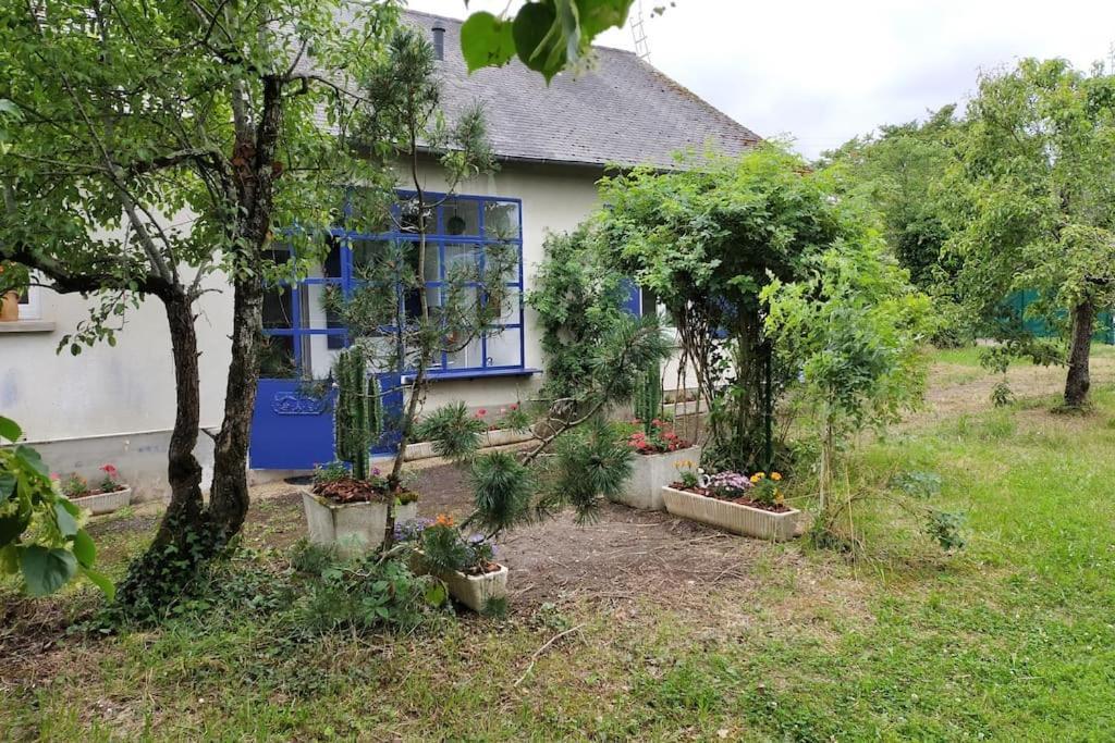 Maison Tout Confort Avec Piscine Saint-Benoit-du-Sault Exterior foto
